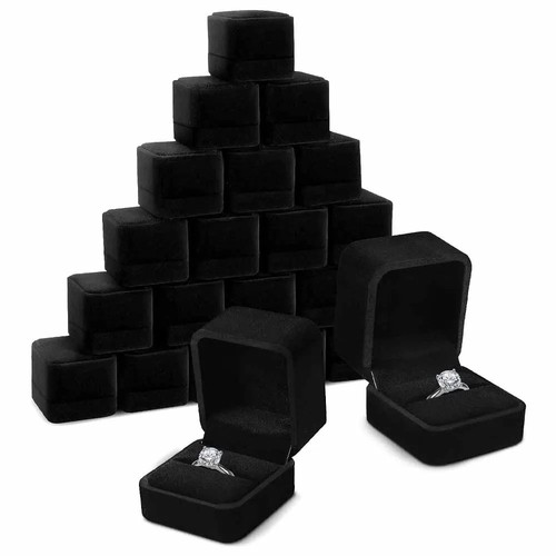 Black velvet ring - ring, box
