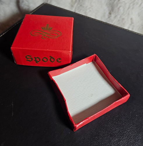 Spode red square ring gift - spode,