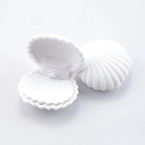 Shell velvet jewelry box - shell,