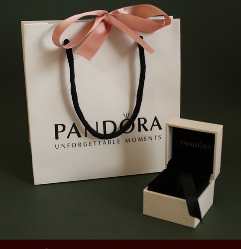 Pandora charm ring box - /,
