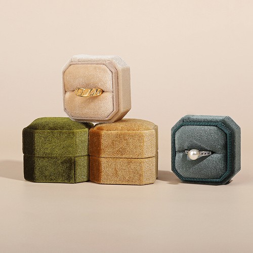 Octagon square velvet ring - octagon,
